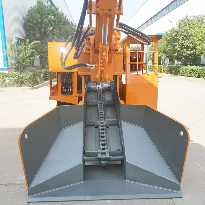 Экскаватор-погрузчик