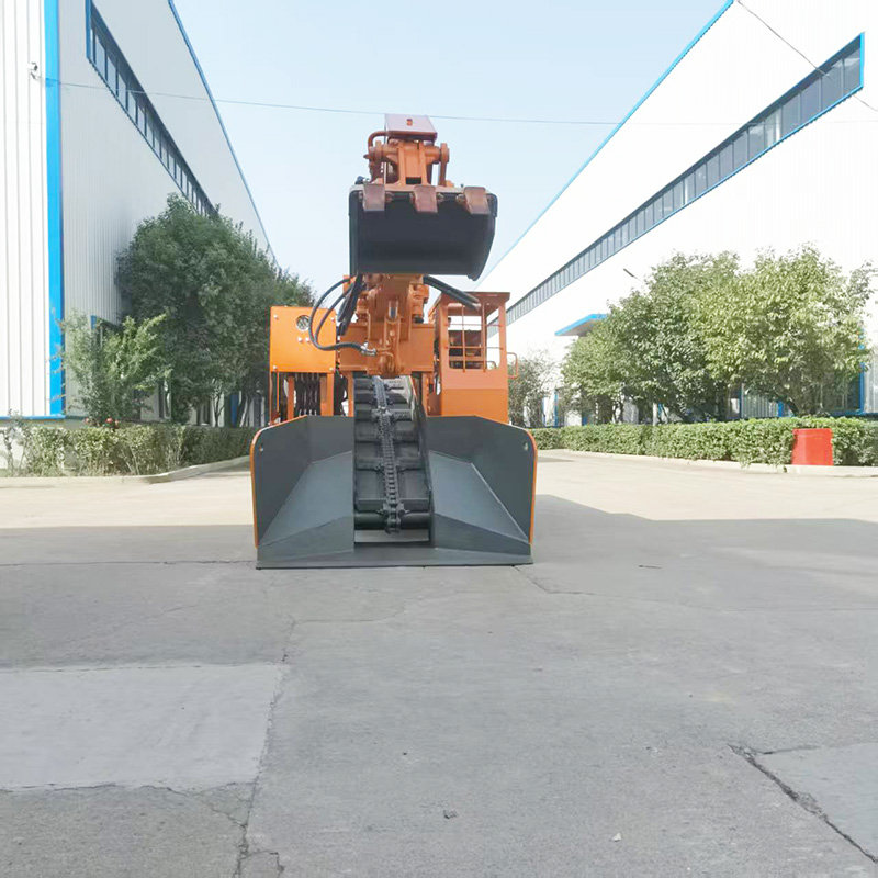 Малый погрузчик для навоза