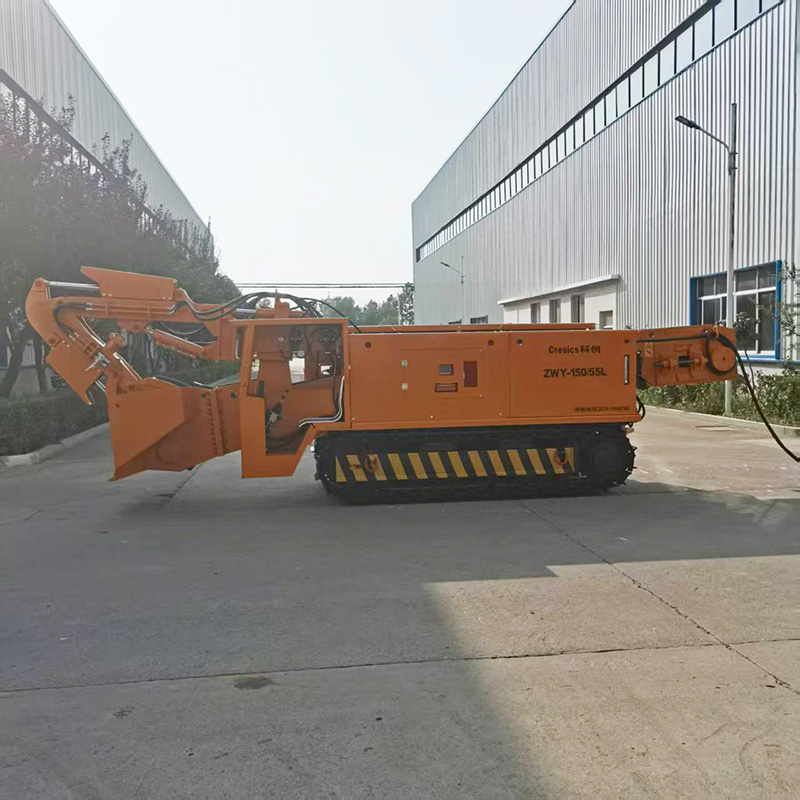 Многофункциональный погрузчик для навоза